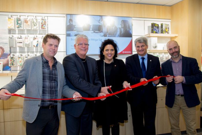 Une boutique neuve pour MEGA-SAT ROGERS