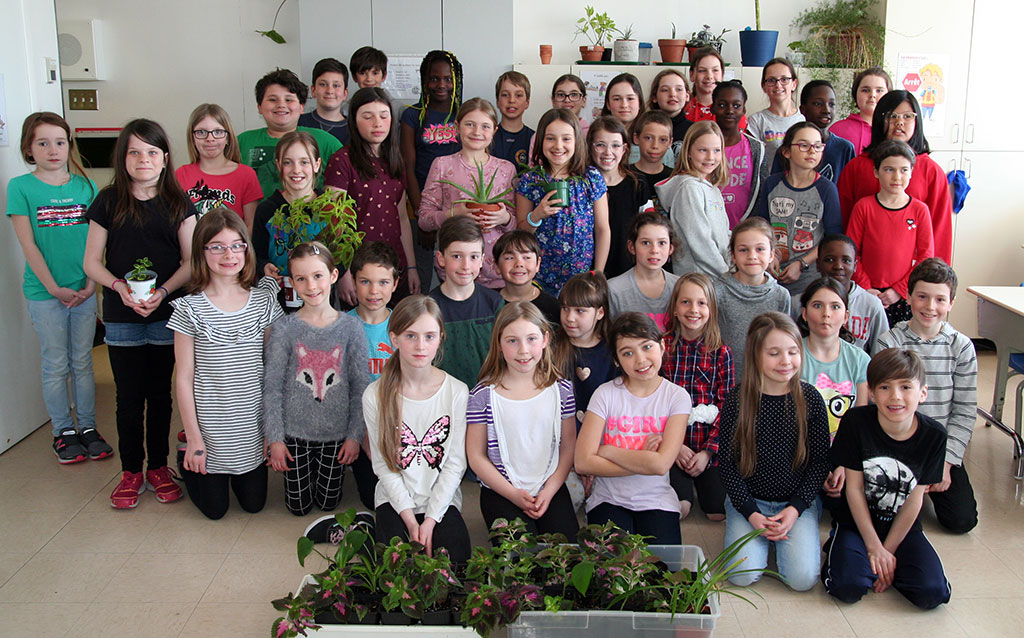 École du Domaine: Des élèves jardiniers et entrepreneurs