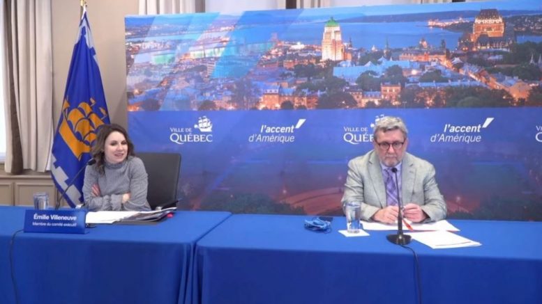 La conseillère Émilie Villeneuve et le maire Régis Labeaume