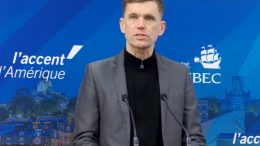 Le maire de Québec, Bruno Marchand, en point de presse le 7 février 2022