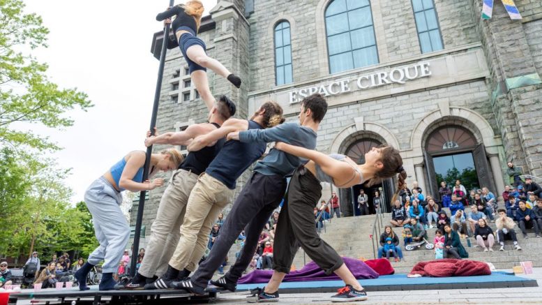 La Ville de Québec, notamment le quartier Limoilou, abrite une grande communauté d'artistes de cirque. (Crédit photo : Archives - Muriel Leclerc)