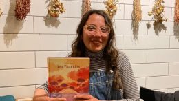 Nina Six, autrice belge en résidence à Québec. (Crédit photo : Estelle Lévêque)