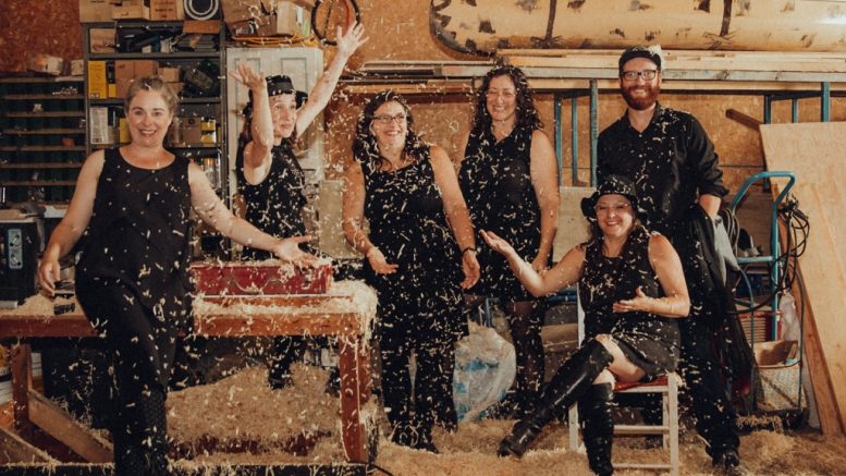 La gang de Galant, tu perds ton temps vous attend le 16 décembre prochain au Théâtre Petit-Champlain pour une soirée endiablée.