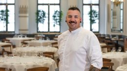 Sébastien Laframboise, le chef exécutif des cuisines de l'Assemblée nationale du Québec. (Crédit photo : Courtoisie)