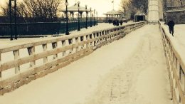 La glissoire de la Terrasse Dufferin.