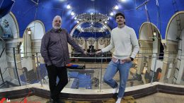 Tim Roberts, directeur général de l'École de Cirque de Québec et Robin Pueyo, coordonnateur aux communications. (Crédit photo : Philippe Moussette)