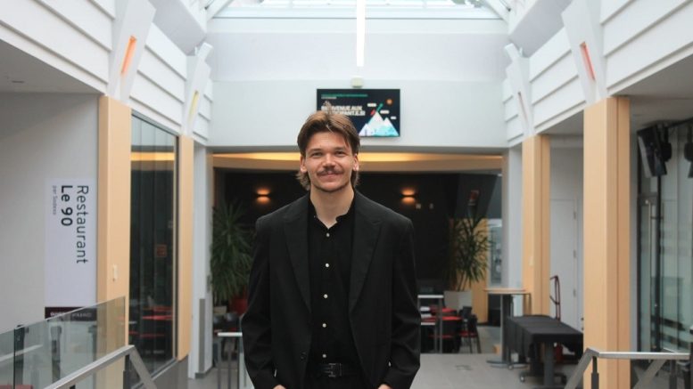 Clément Bourdeau se présente dans le district de Vanier-Duberger pour le parti Québec Forte et Fière. (Photo: Courtoisie)