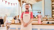Dominic Ménard participe à l'émission The Great Canadian Baking Show. (Photo: Courtoisie)