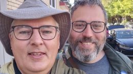 Raymond Côté et Raymond Poirier ont fait du porte à porte récemment dans Limoilou.