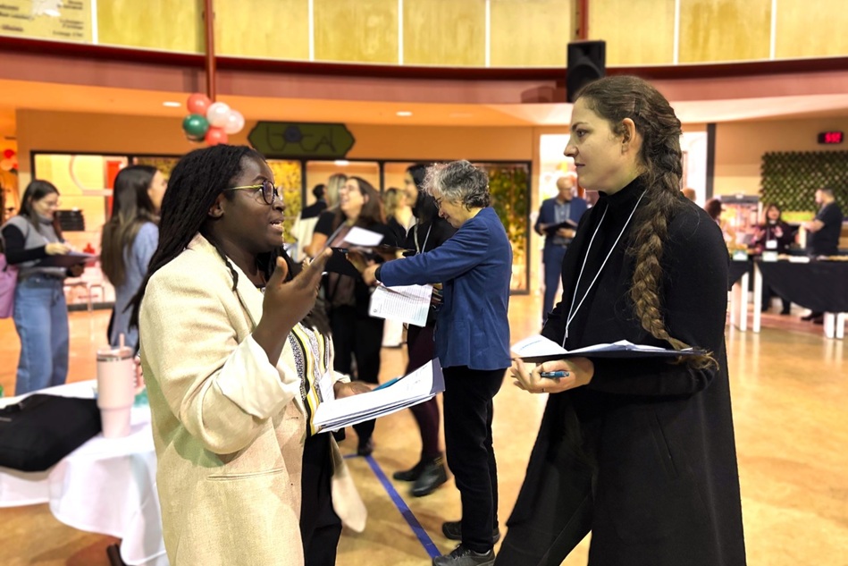 Deux participantes à la TRCOP à Québec (Credit photo: Centre de services scolaire
de la Capitale)