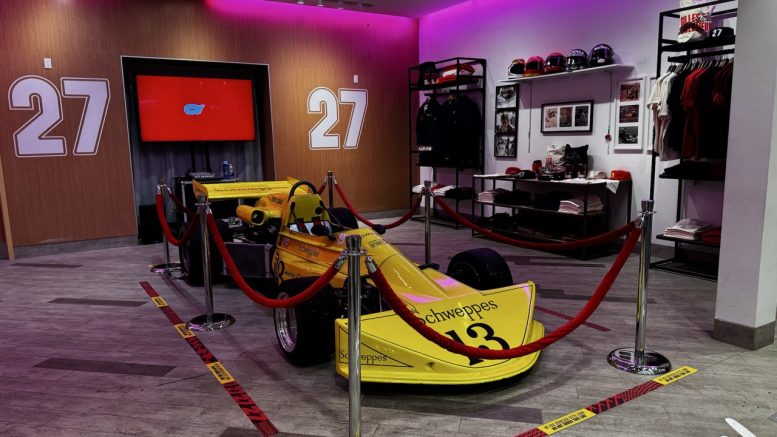 Une Formule atlantique à la boutique Gilles Villeneuve.