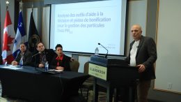 Marc Roussin, Stéphane Lachance et Mélanie Sauvé de Respect citoyens ainsi qu'Éric Bauce (crédit photo: Louis-Alexandre Parent)