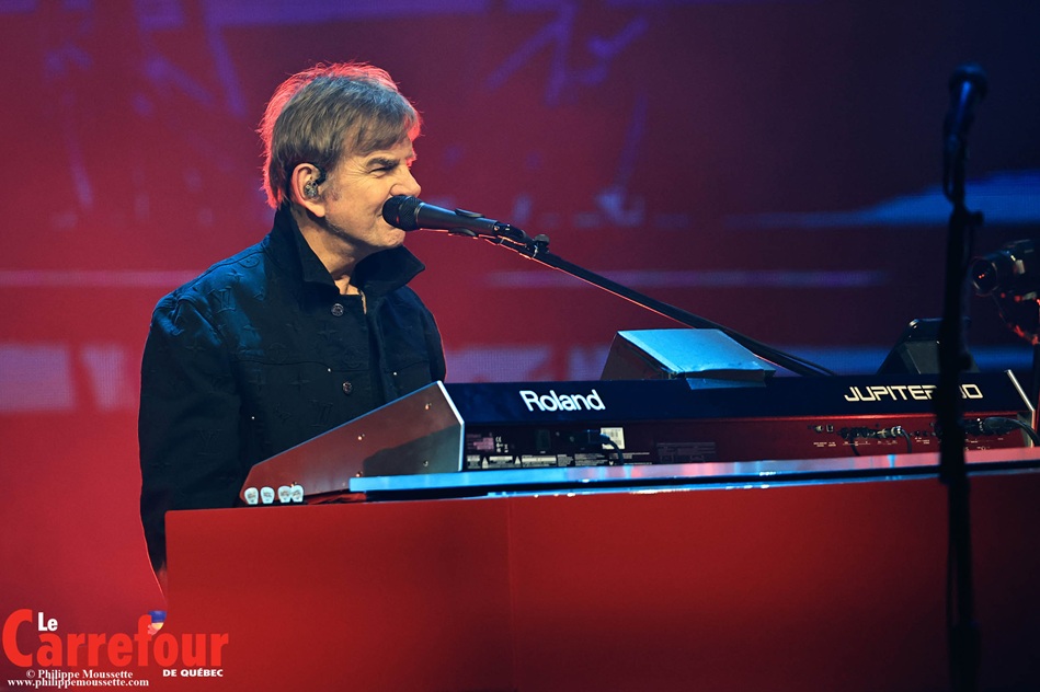 Le claviériste de Journey, Jonathan Cain. (Crédit photo: Philippe Mousset) 