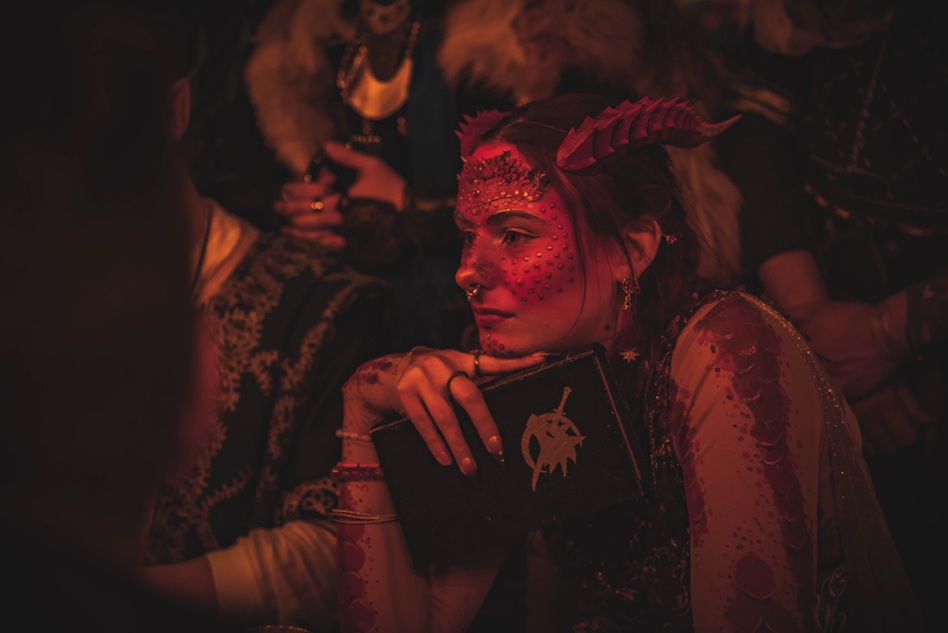 Les créatures fantastiques seront présentes lors du Bal Pourpre. (crédit photo: Duché de Bicolline)