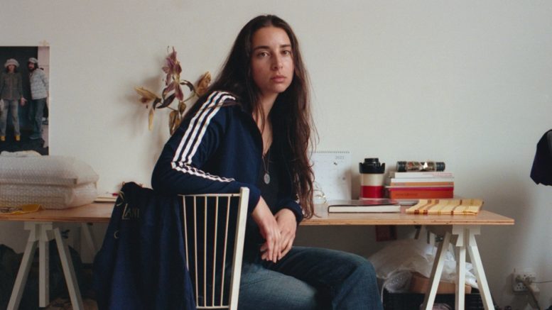 Fatine-Violette Sabiri remporte le prix Lynne-Cohen en photographie. (Crédit photo: MNBAQ)