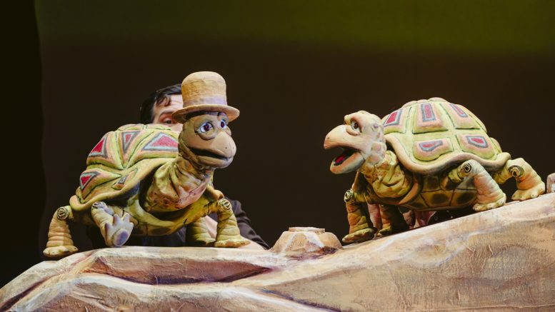 La nouvelle création de la compagnie Nuages en pantalon est à l’affiche jusqu’au 10 mai à La caserne.