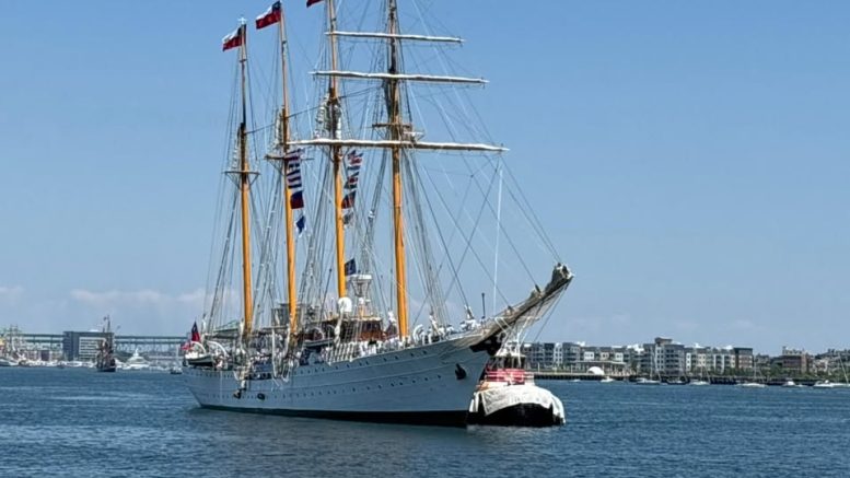 L'Esmeralda fera escale à Québec pour la 7e édition du Rendez-vous Naval de Québec. (Photo : SDC Vieux-Port)