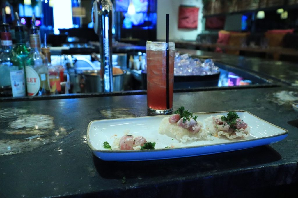 Les sushis japonais accompagnés d'un Blossom préparés par le bistro L'Atelier et présentés durant la Terrasse Gourmande. (Photo: Louis-Alexandre Parent)
