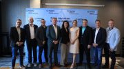 Les candidats des différentes formations politiques ont assisté à une simulation de la réalité de la vie d'un ainé. (Photo: Louis-Alexandre Parent)