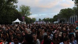 Les festivaliers ont répondu présent pour la première journée du Festival Fono. (Photo: Philippe Moussette)