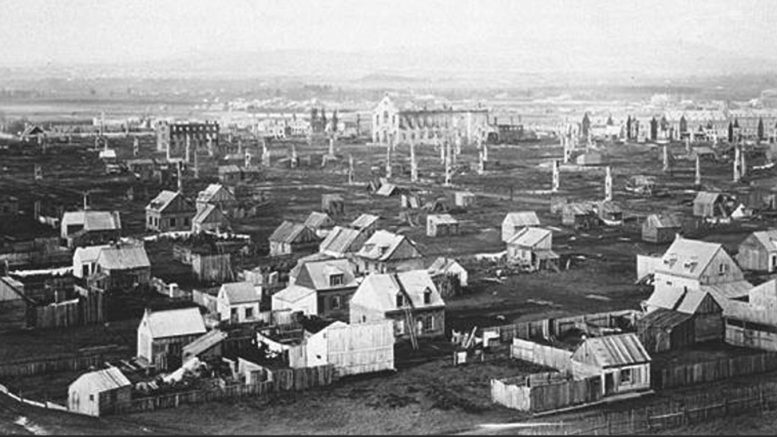 Il y a 160 ans, le quartier Saint-Sauveur s'embrasait. (Image: Bibliothèque et Achives Canada)
