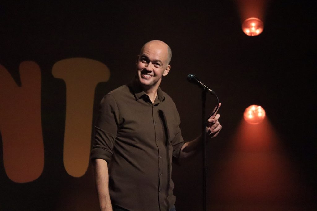Guy Nantel présentait son 7e spectacles solo, Bienveillant, à la salle Albert-Rousseau. (Photo: Louis-Alexandre Parent)
