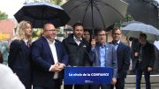 Le chef du Parti Québécois, Paul St-Pierre Plamondon, était de passage à la place Limouloise pour faire un appelle au vote dans la Capitale-Nationale. (Photo: Louis-Alexandre Parent)